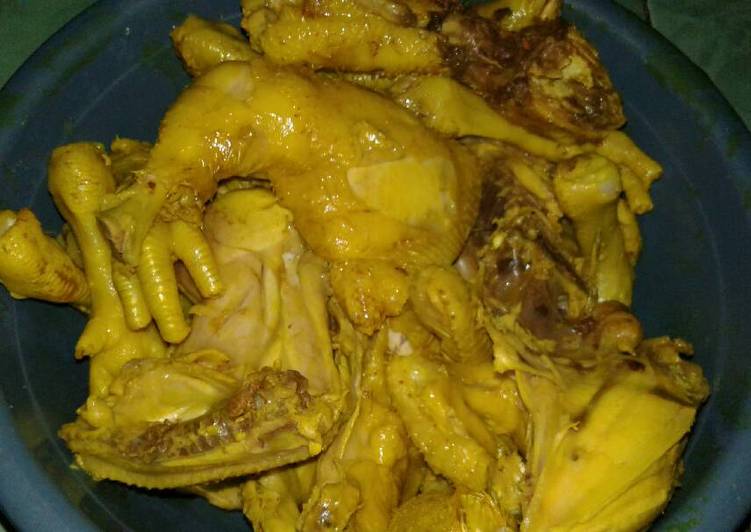 Resep Ayam ungkep kuning(bumbu ayam goreng) oleh Diana 
