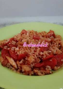 Nasi goreng simple sosis pedas