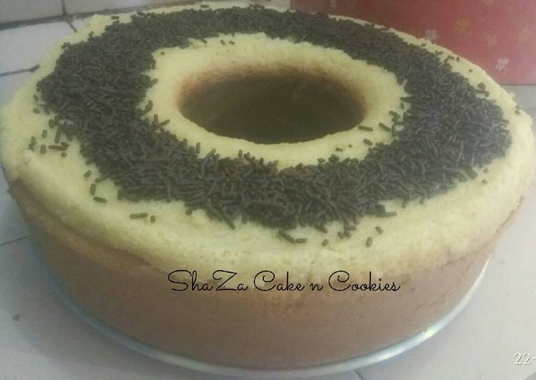 8. Cake Ketan