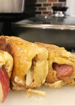 Sausage with Mayo in Fried Bread Bekal Anak