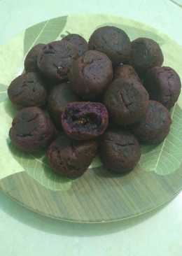 Bola bola donat Ubi isi coklat