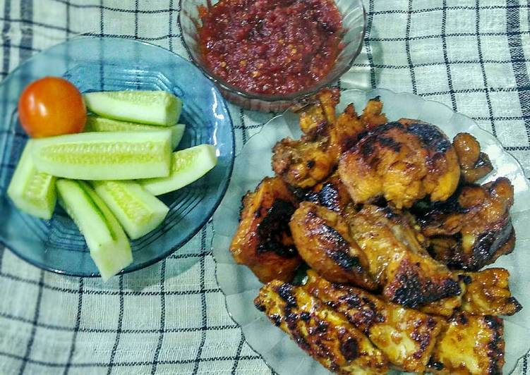 bahan dan cara membuat Ayam Bakar Madu