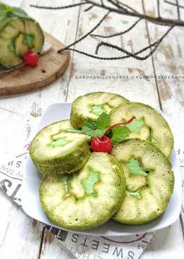 Typhoon Hurricane Matcha Roll Cake