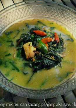 Gulai daun singkong (sayur lodeh) mix teri dan kacang panjang