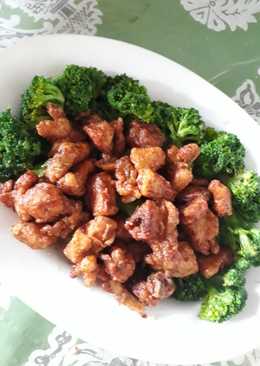 Ayam crispy saus mentega with brocoli