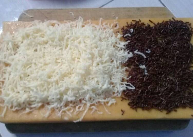 resep lengkap untuk Proll Tape Kukus Praktis