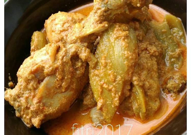 resep lengkap untuk Gulai ayam jo kamumu