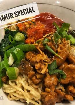 Mie ayam jamur spesial
