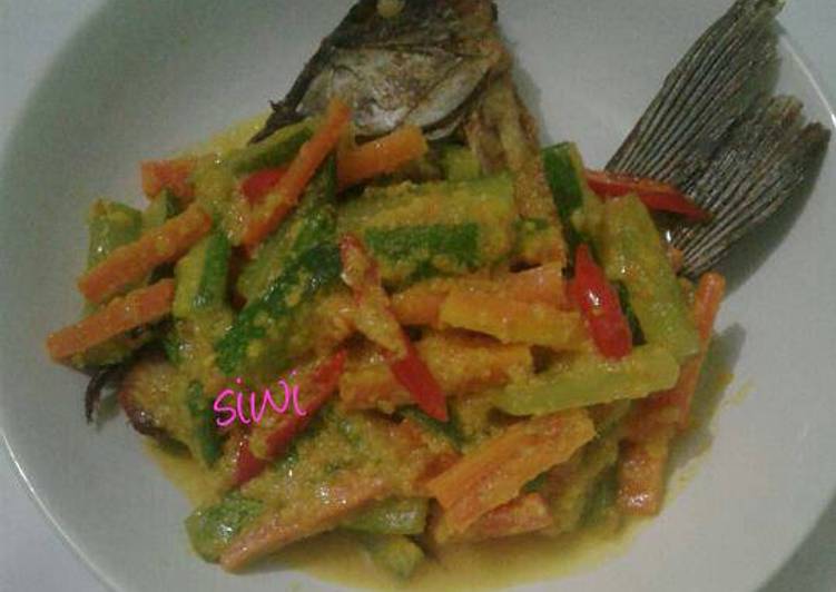 Resep Ikan Gurame Siram Acar Kuning oleh Sw Cookpad