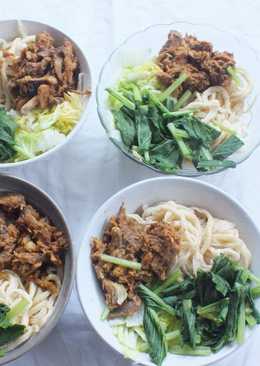 Mie ayam abang abang (Recipe by Xanderskitchen)