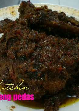 Bebek ireng pedas khas madura