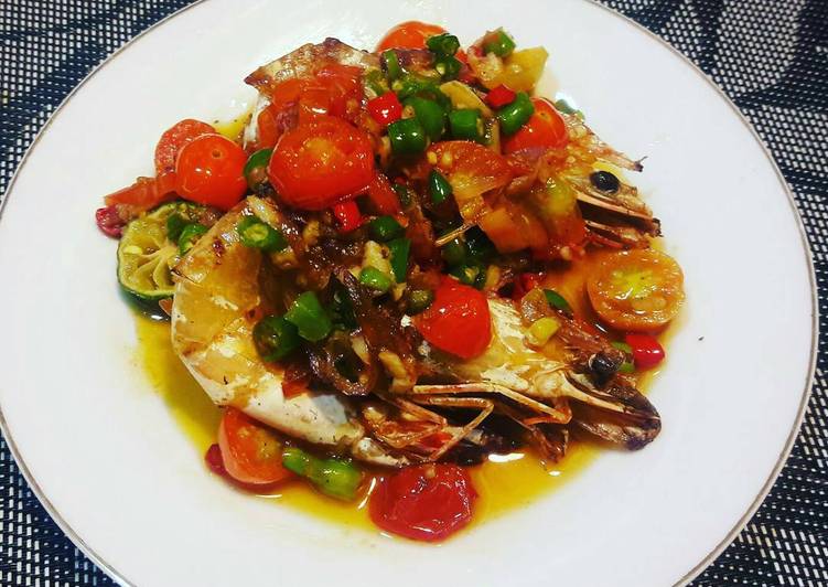 resep makanan Udang Windu Sambal Dabu ala Chef Restu