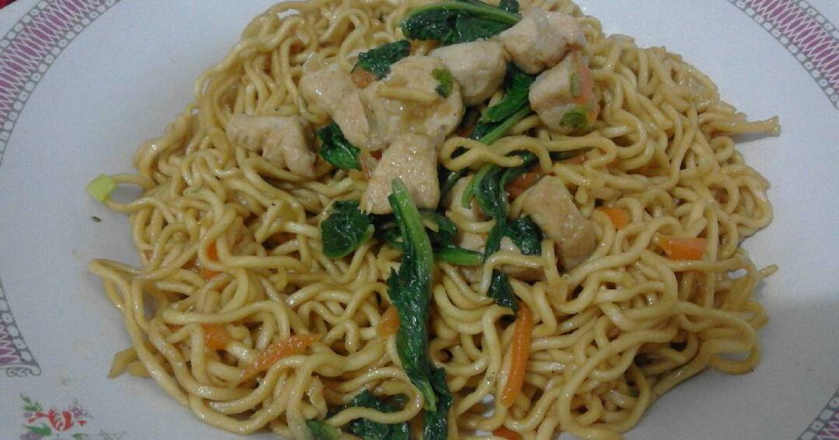 Resep Mie goreng ayam ala Khoirunisa Prastitawati