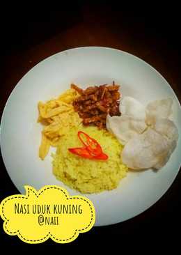 Nasi uduk kuning ricecooker