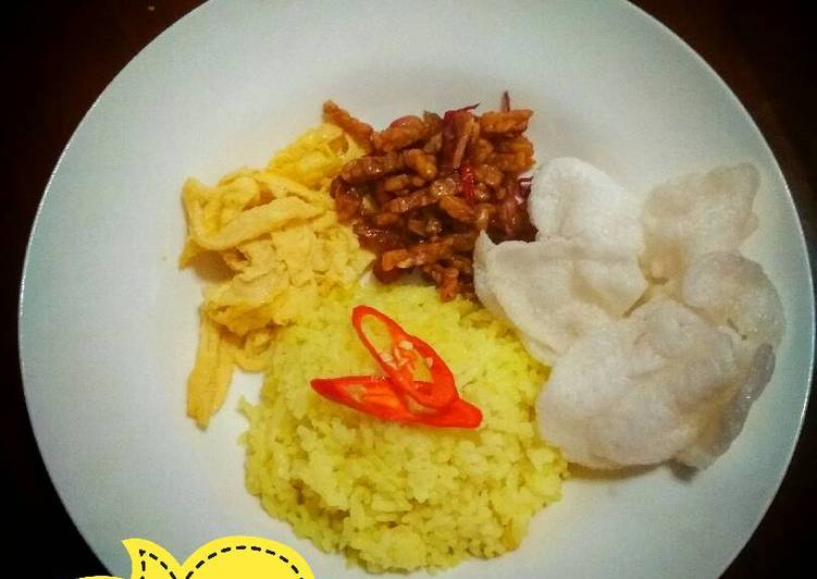 resep Nasi uduk kuning ricecooker