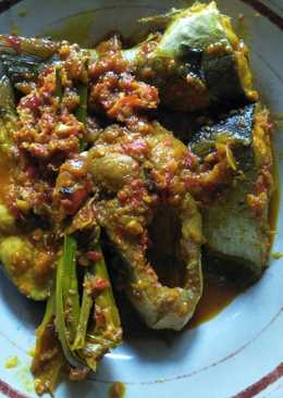 Ikan patin masak kuning