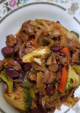 Beef teriyaki with vegetable