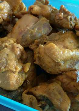 Ayam ungkep bumbu kuning