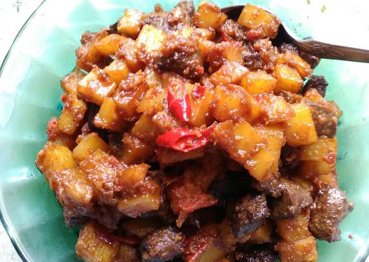 gambar untuk resep makanan Sambal goreng ati sapi & kentang