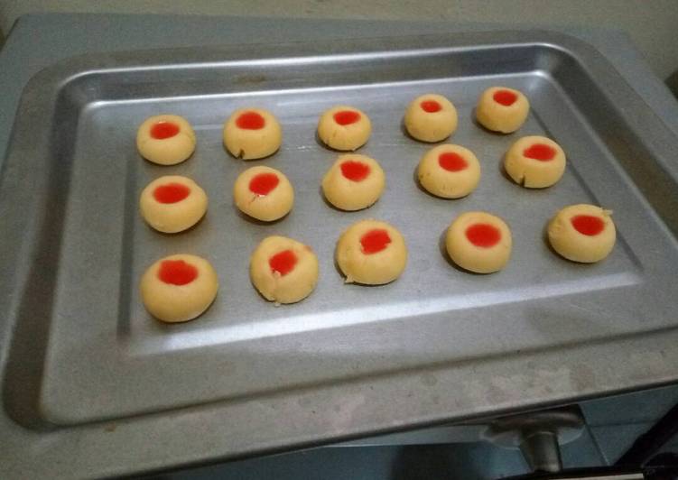 Resep Thumbprint cookies simple ala ala anak kost Dari Novita Riana Dewi