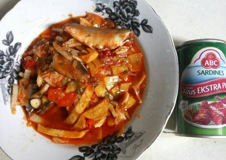 gambar untuk resep Ikan Sardines ABC tumis bawang dan sayur/ ikan sarden enak lezat