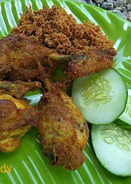Jual Ayam Bakar Bumbu Kuning Utuh Kota Surabaya Moms Kitchenid Tokopedia