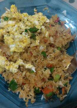 Nasi goreng telur orak arik