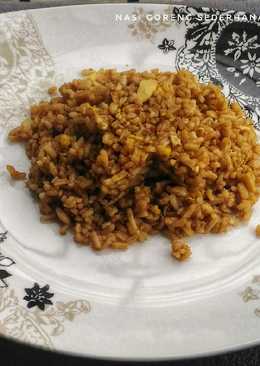 Nasi goreng sederhana (menu anak)