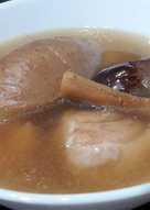 Sup Herbal Ayam Apel