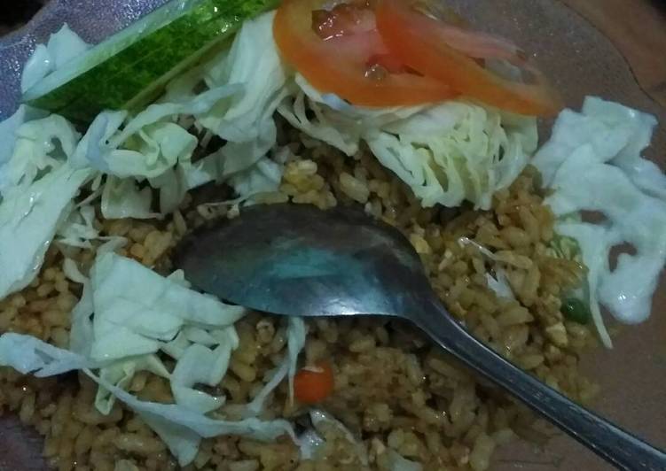 bahan dan cara membuat Nasi goreng terasi sayur ala moms Tama????????