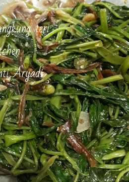 Tumis kangkung teri