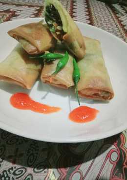 Lumpia mercon ayam jamur