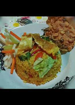 Nasi Goreng Kuning With Sayuran ðŸ˜€ðŸ'Œ