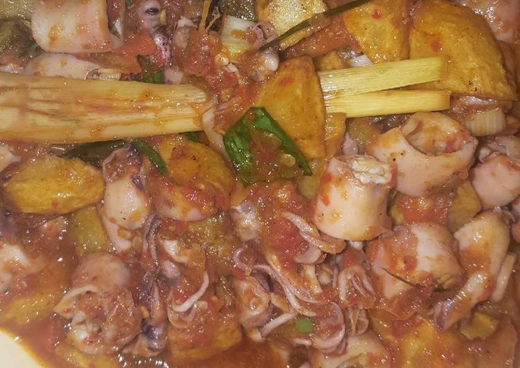 gambar untuk resep Cumi asin dan kentang balado