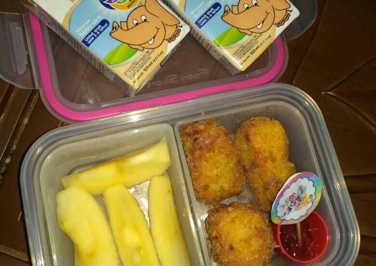 bahan dan cara membuat Chicken Nugget wortel keju (Bekal sekolah anak TK)