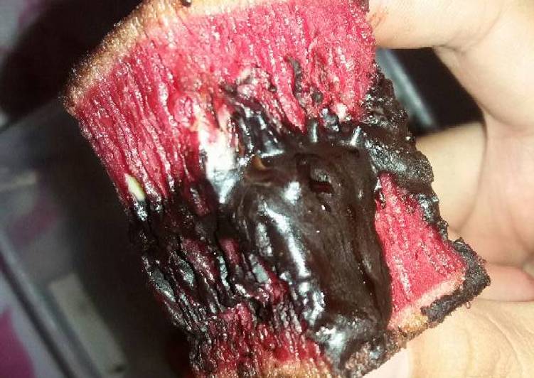 resep Martabak Red Velvet toping coklat