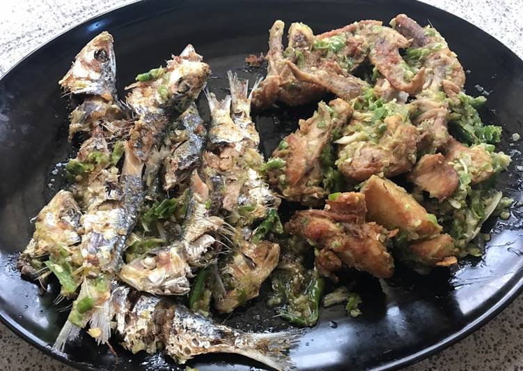 Resep Ayam & ikan sambel ijo praktis Kiriman dari Tasha Amanta