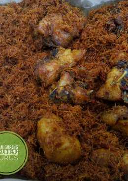 Ayam Goreng Serundeng Batang Kecombrang / Burus Enak