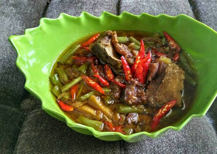 bahan dan cara membuat Asem Asem Daging Buncis