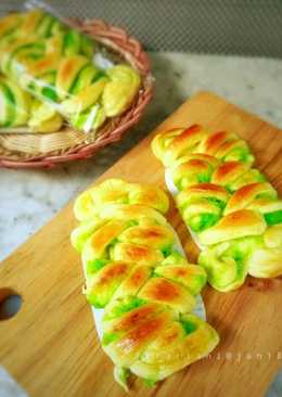 Roti kelapa - coconut bun