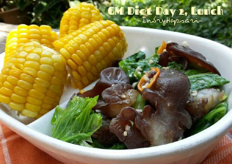 bahan dan cara membuat Menu Diet GM hari ke 2, Tumis Cuciwis Jamur Kuping + Jagung Rebus (Makan siang)