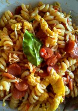 Oseng Makaroni Tauge