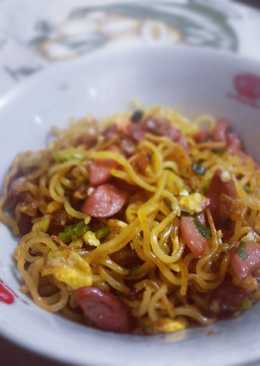 Mie Goreng Sosis Sapi Rawit