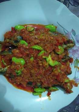 Balado ikan cue pete