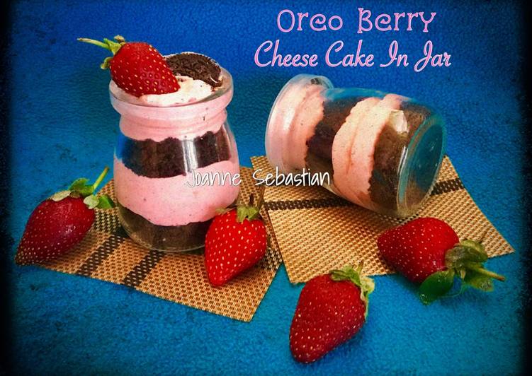 resep lengkap untuk Oreo Berry - Cheese Cake In Jar