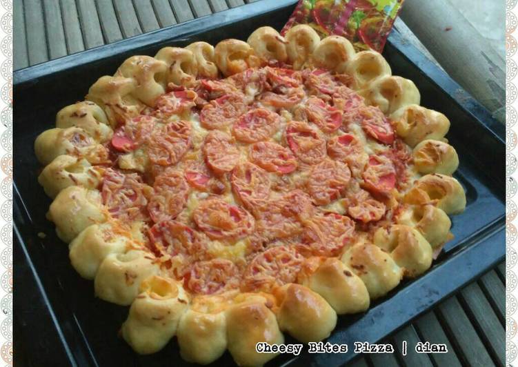 gambar untuk cara membuat Cheesy Bites Pizza | Pizza dgn pinggiran keju