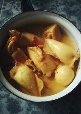 Gulai Sotong isi tahu wortel