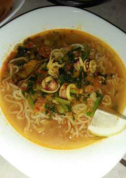 Mie kuah tomyam