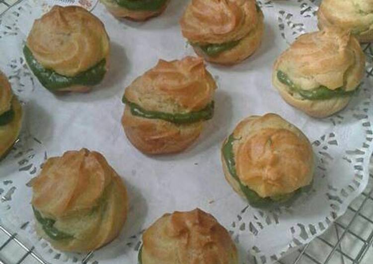 bahan dan cara membuat Kue sus vla green tea yummy