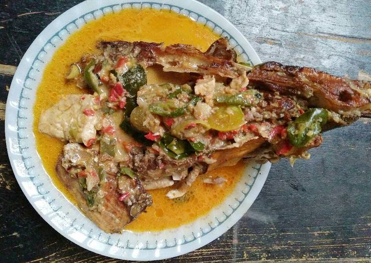 resep makanan Mangut ndas (kepala) ikan manyung